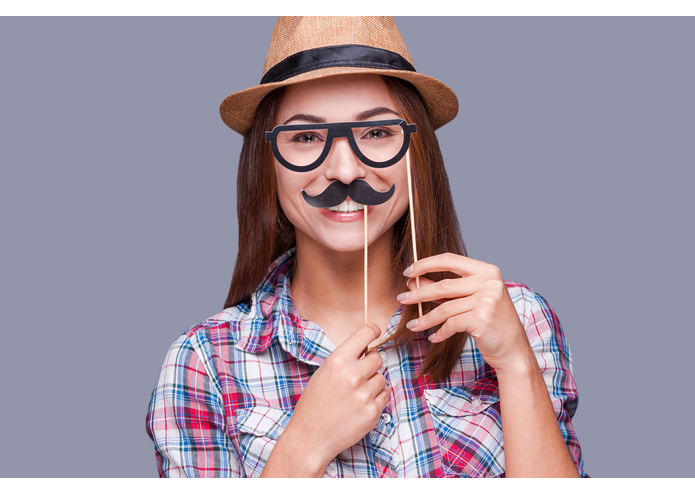 Drawing Mustaches – screenshot 1