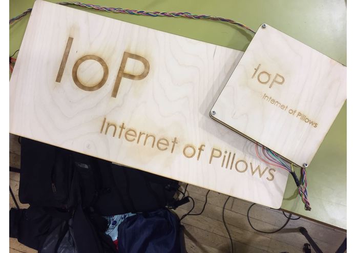 Internet of Pillows – screenshot 1