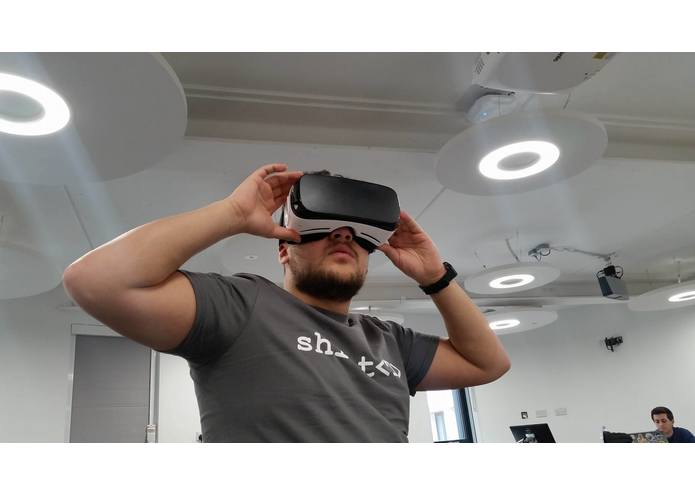 MoneyBuddy VR - Financial data visualisation 4 student – screenshot 1
