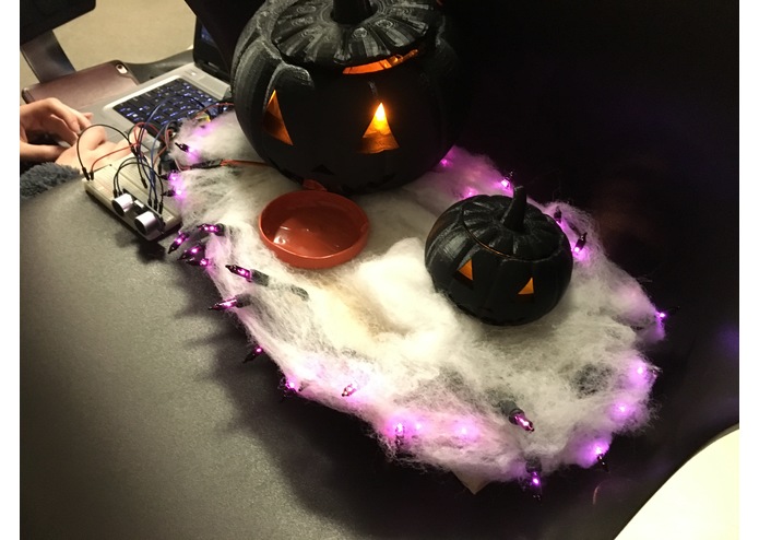 VandyHacksIV - Pumpkin Candy Launcher – screenshot 3