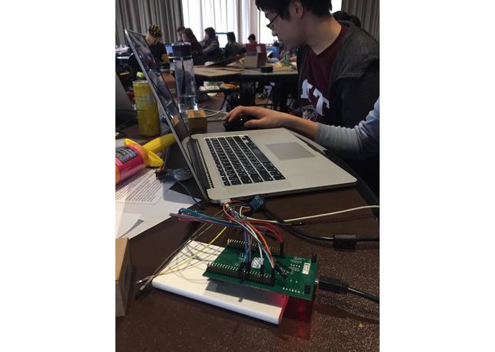 iHelmet – screenshot 1