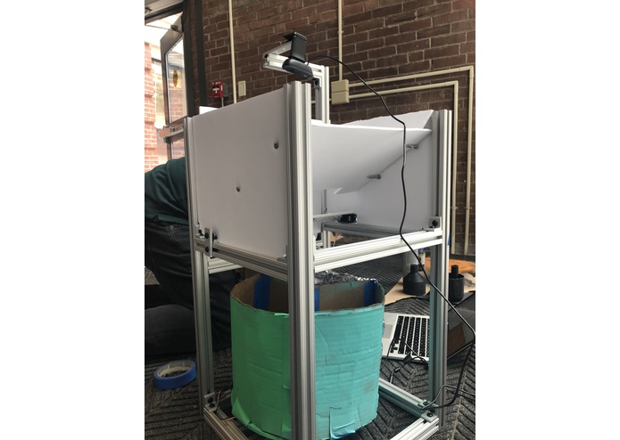 DeepTrash – screenshot 1