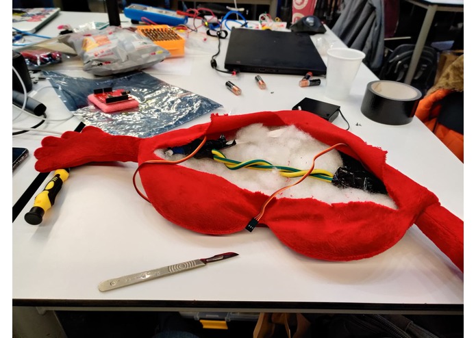 Hug Me Like You Do – screenshot 1