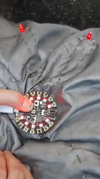 The Heatie Hoodie – screenshot 11