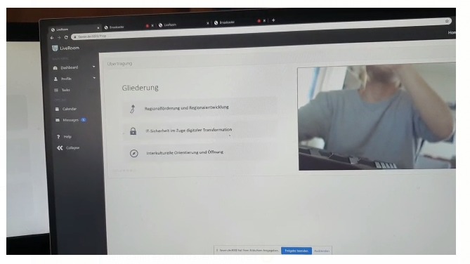 19_e-Learning_LiveRoom – screenshot 1