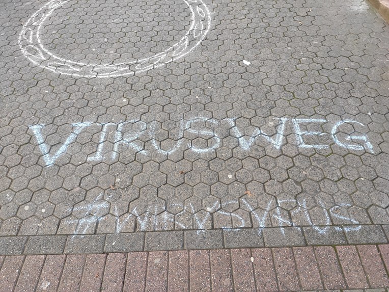 01_012_social_distancing_VirusWeg – screenshot 15