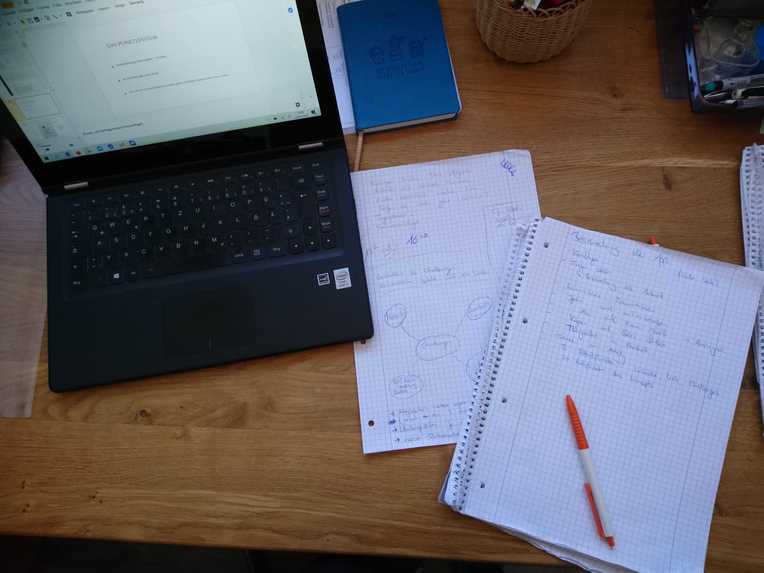 012_SocialDistance_Spielerischer Alltag in Isolation – screenshot 4