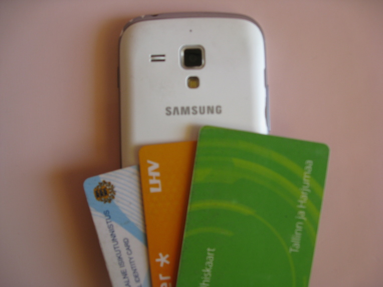 KALEV - Hand device, Digital contact less Bank + ID + Money – screenshot 1