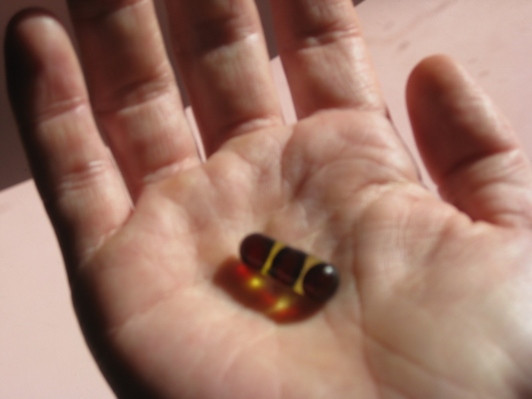 One capsule One Life . . Ether + alkehol + sugar in capsule – screenshot 1