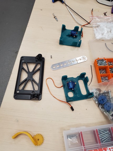 Medical assistant robot for fighting the spread of Covid-19 – screenshot 13