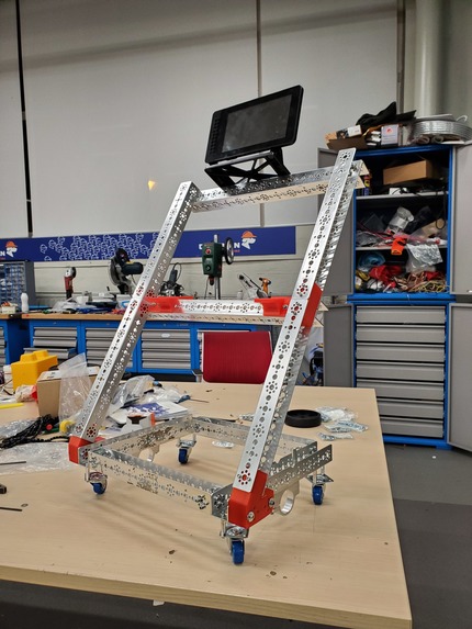 Medical assistant robot for fighting the spread of Covid-19 – screenshot 26