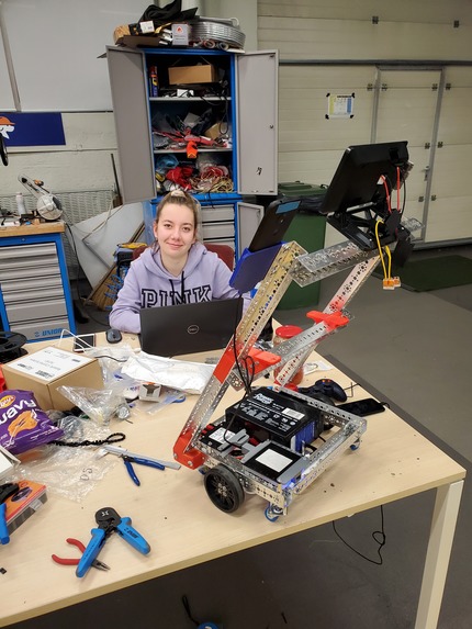 Medical assistant robot for fighting the spread of Covid-19 – screenshot 31