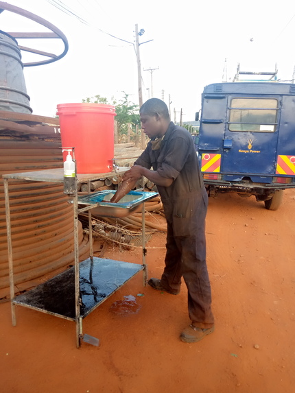 Foot operated hand washing machine. – screenshot 1