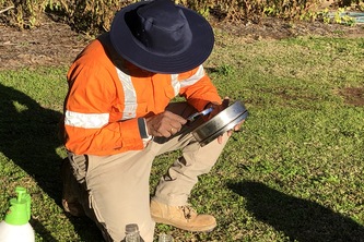 Killing mosquitos with Cashews shells and water fountains