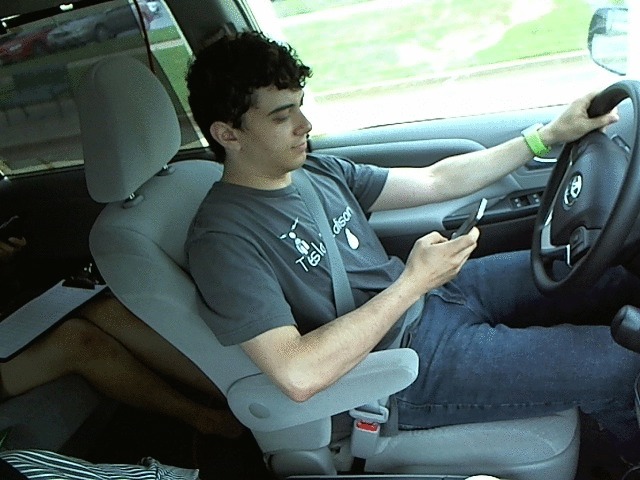 Not a Distracted Driver Anymore – screenshot 5