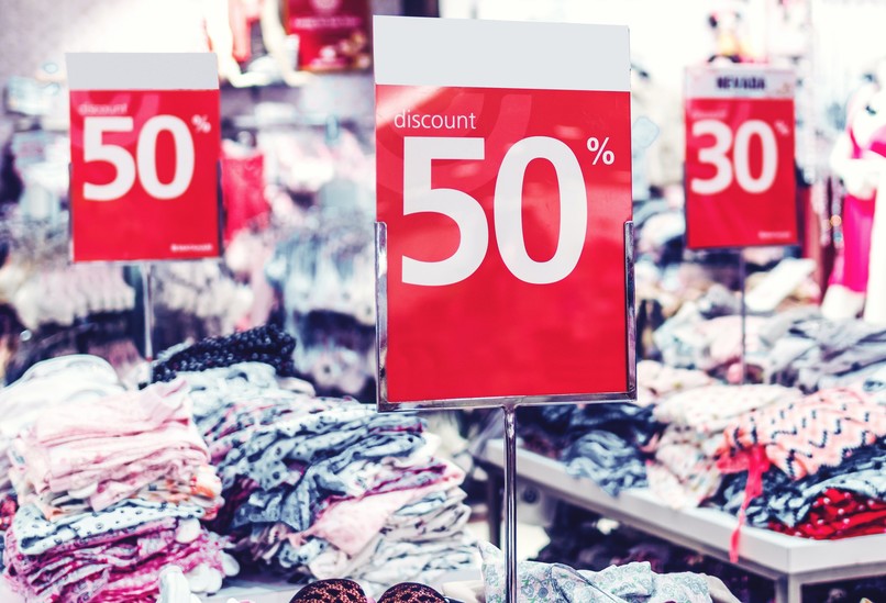 Retail Data Analysis and Sales Forecasting – screenshot 1