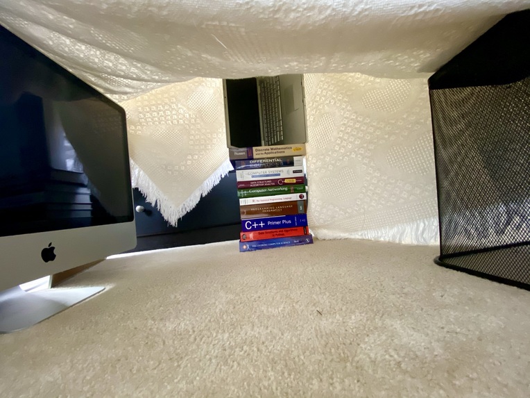 Mac+book fort – screenshot 1
