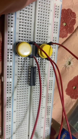 Switch It Up! An Introduction to Logic Gates – screenshot 2