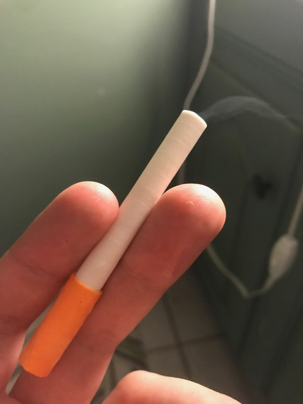 3D Printed Fake Cigarette with Dry Ice – screenshot 3