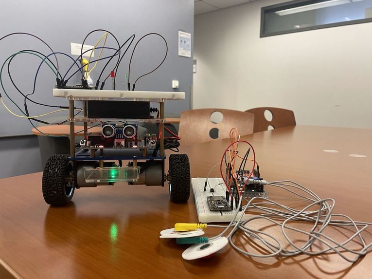 Self-balance Car with EMG signal – screenshot 1