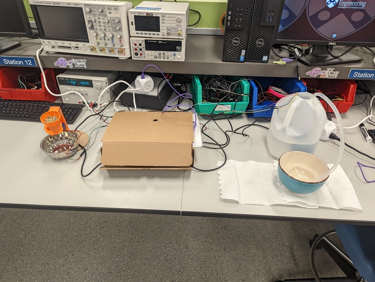 PetCare: Pet Food and Water Dispenser – screenshot 1