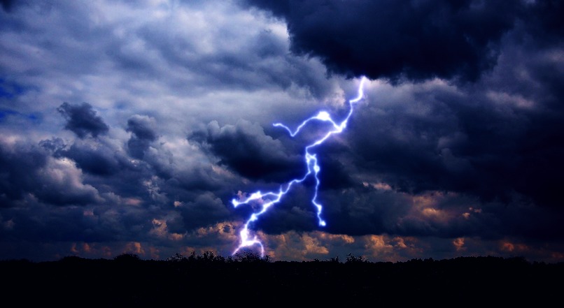 Zeus - Lightning FX – screenshot 2