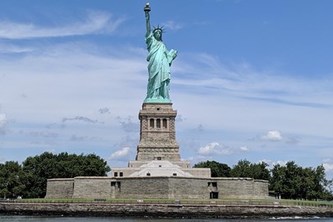 Quick Facts about 7 Famous Landmarks