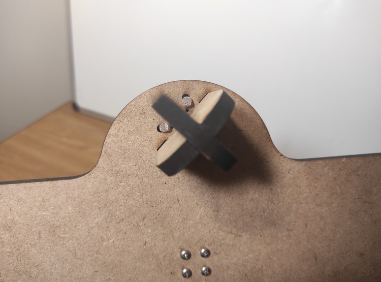 Portable Sun-Tracking System for Small Solar Panels – screenshot 4