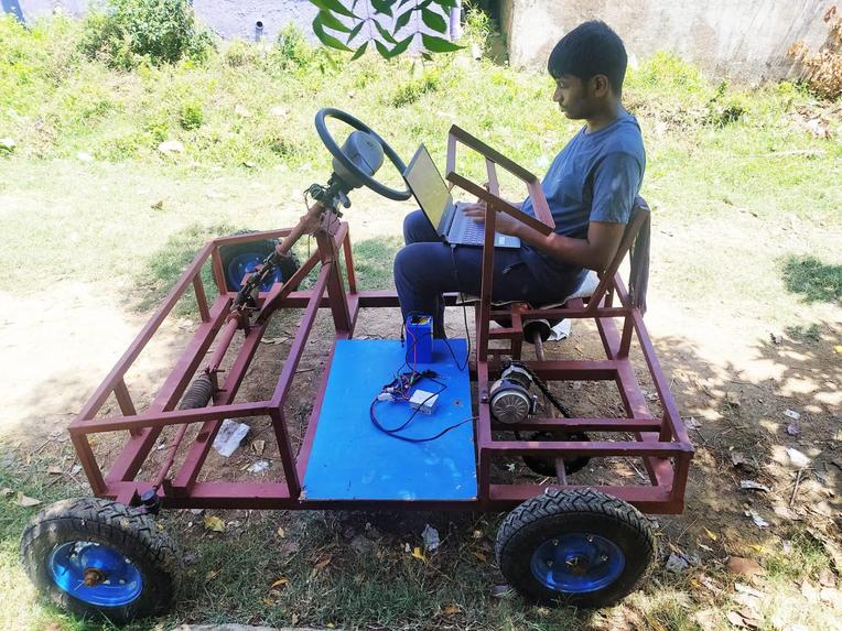 Solar powered electric car with battery cooling system – screenshot 1