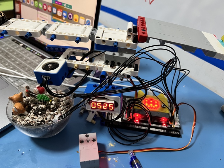 AUTO WATERING PLANT, ADD UV – screenshot 1