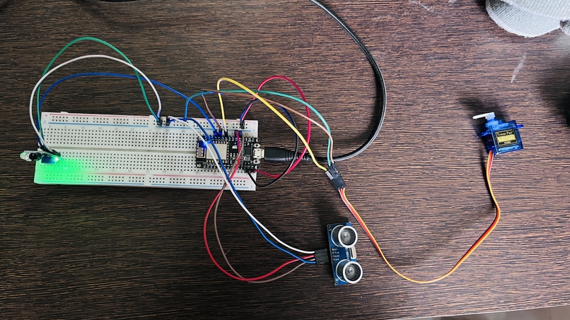 2BOS IoT System by The Falcons Team 80 – screenshot 5