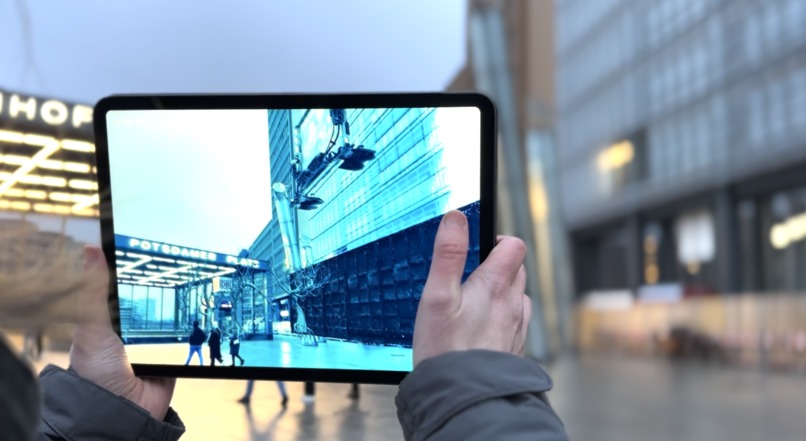 Berlin’s Potsdamer Platz between utopia and dystopia. – screenshot 4