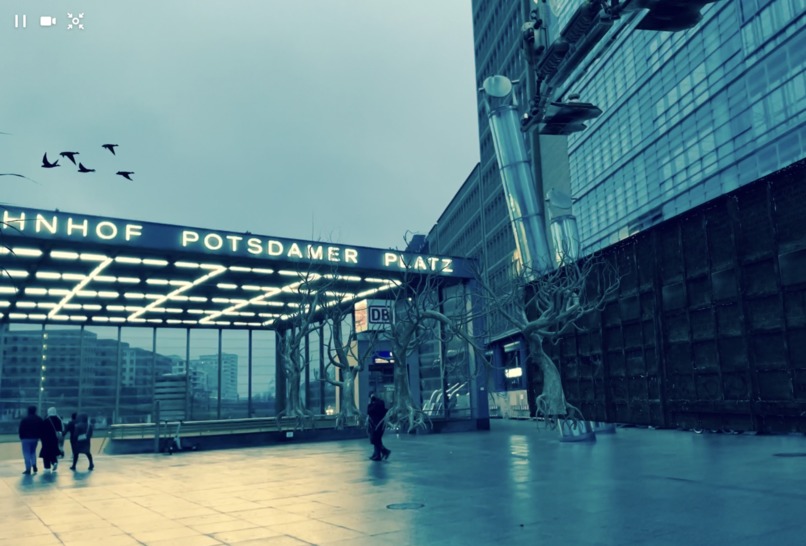 Berlin’s Potsdamer Platz between utopia and dystopia. – screenshot 11