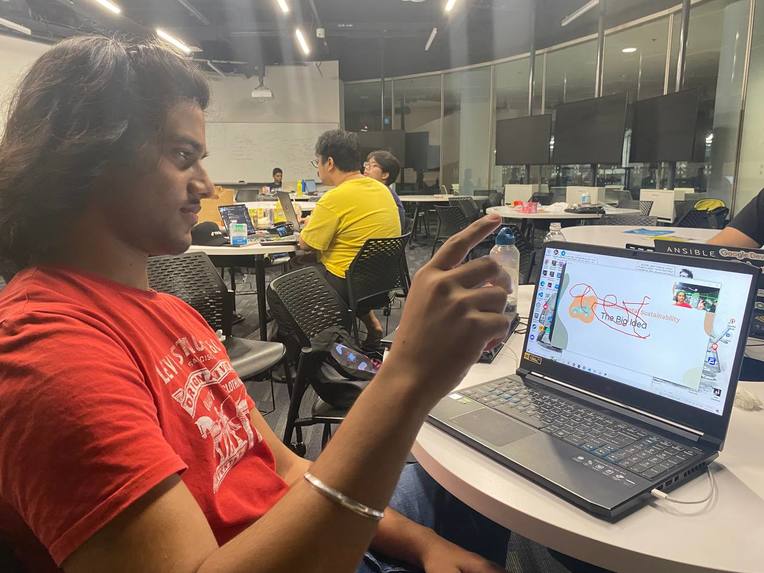 Team Junior Ghost – screenshot 1