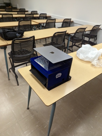 Capsule Companion: Holographic Therapist & Medication System – screenshot 1