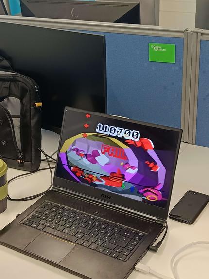 Dance Dance Communist Revolution – screenshot 1