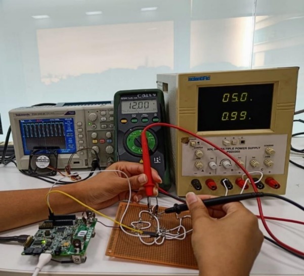 dc to dc booster converter – screenshot 1