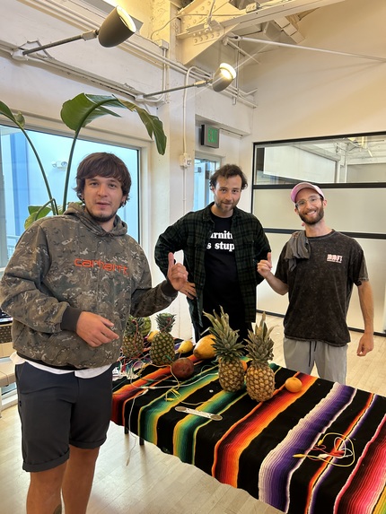 AI fruits installation. Grimes AI remix – screenshot 1