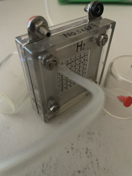 Innovative hydrogen fuel cell energy – screenshot 2