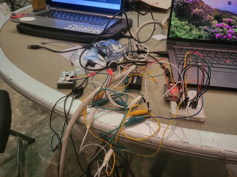 Dust Dolphin – screenshot 1