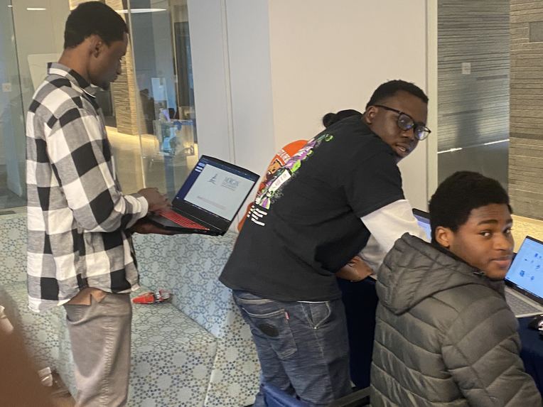 #48 M-AI – screenshot 5