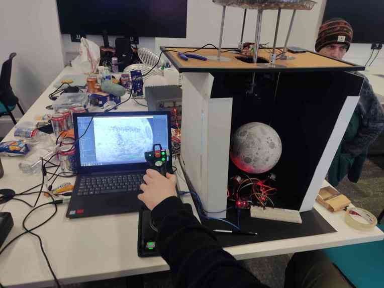 Lunatic Lander – screenshot 2