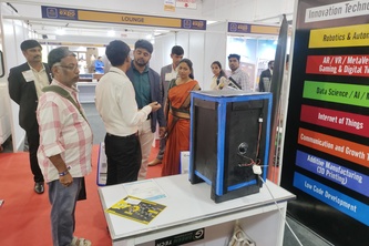 Cloth drying and disinfecting machine 