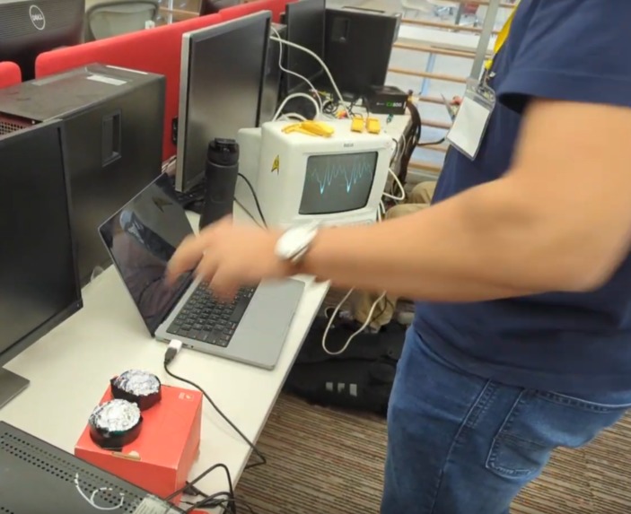 Tesla Time Machine – screenshot 2