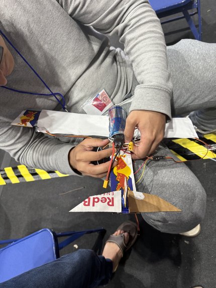 RedBullPlane – screenshot 1