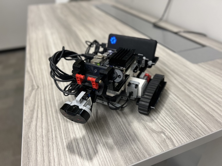 Eve: Autonomous Navigation for Environmental Sustainability – screenshot 1