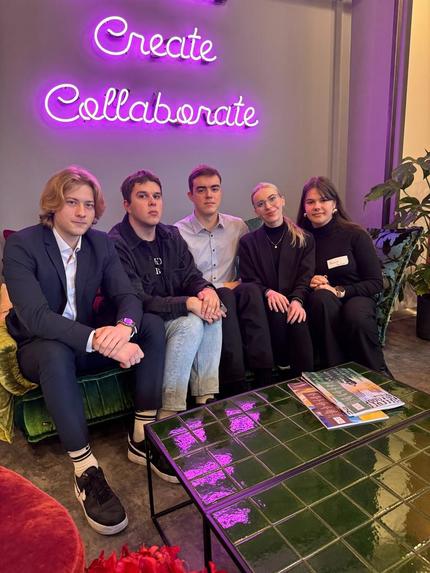 More – screenshot 5