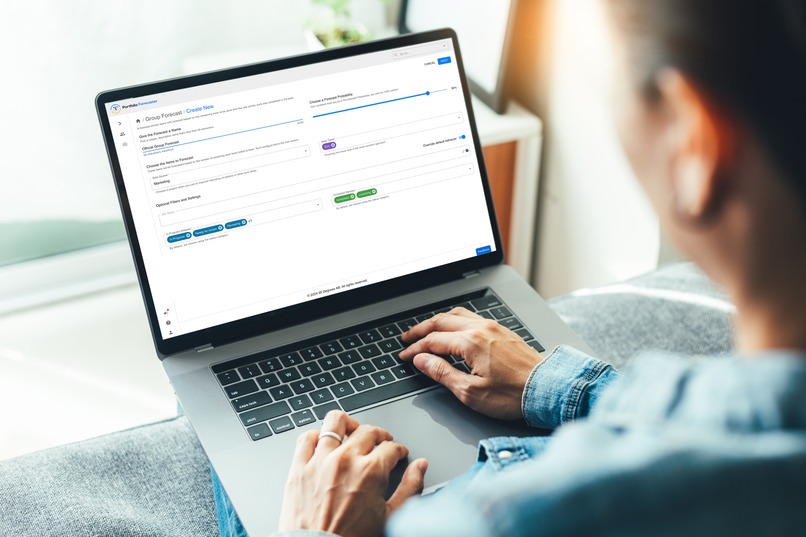 Portfolio Forecaster Going Forge! – screenshot 4