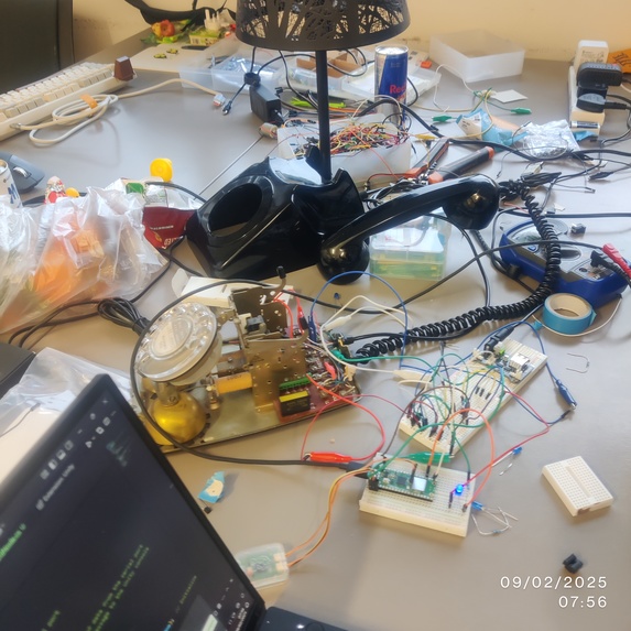 Dial-Up Detective: Blood in the Water – screenshot 1