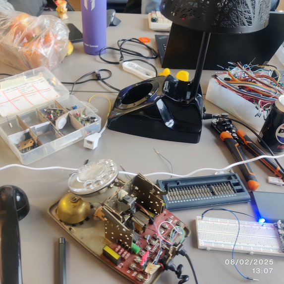 Dial-Up Detective: Blood in the Water – screenshot 4